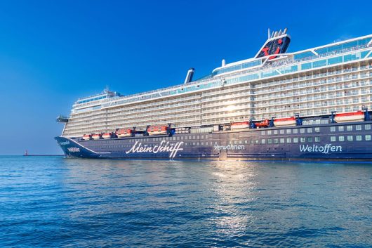 Mein Schiff 7 in Warnemünde